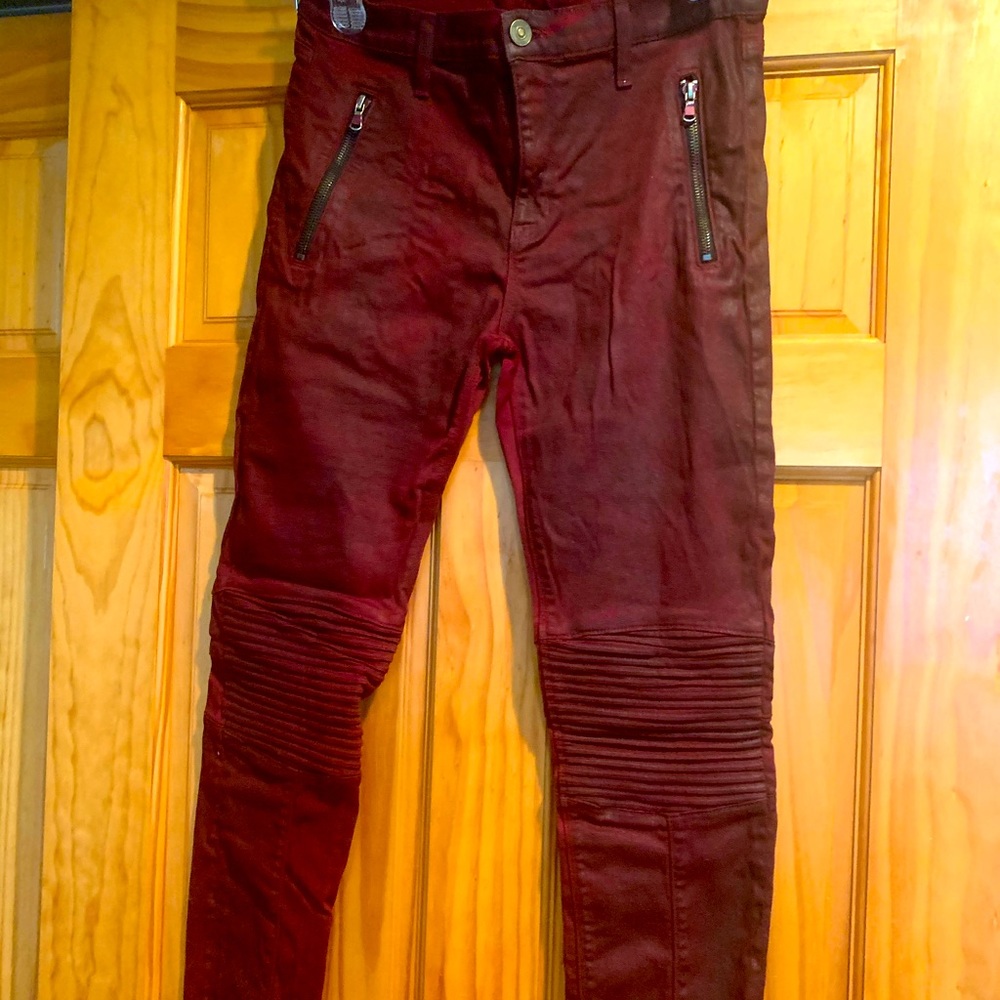 Hudson women’s size 31 moto jeans reddish/maroon.